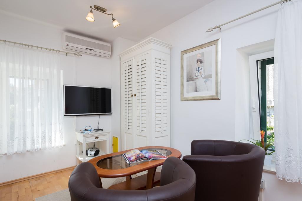 Apartments Sunce Split Bagian luar foto